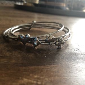Marc Jacobs silver bangle